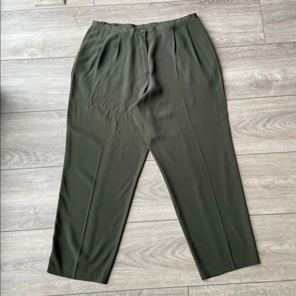 Nygard Collection Pure Silk  Relaxed Pants